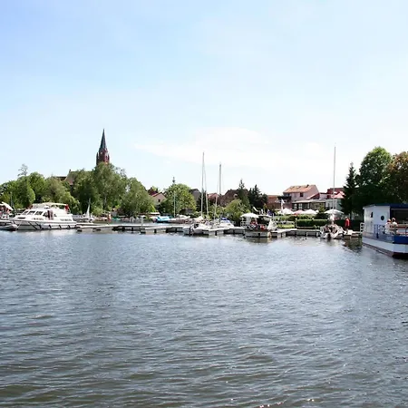 Apartamento Unter Den Kiefern 98 Og Röbel