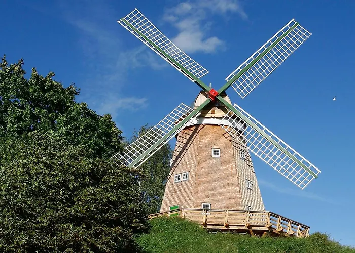 Unter Den Kiefern 98 Og Röbel